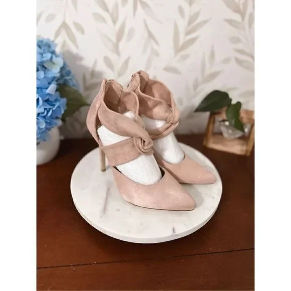 Beautiful pink suede heels - Picture 8 of 12